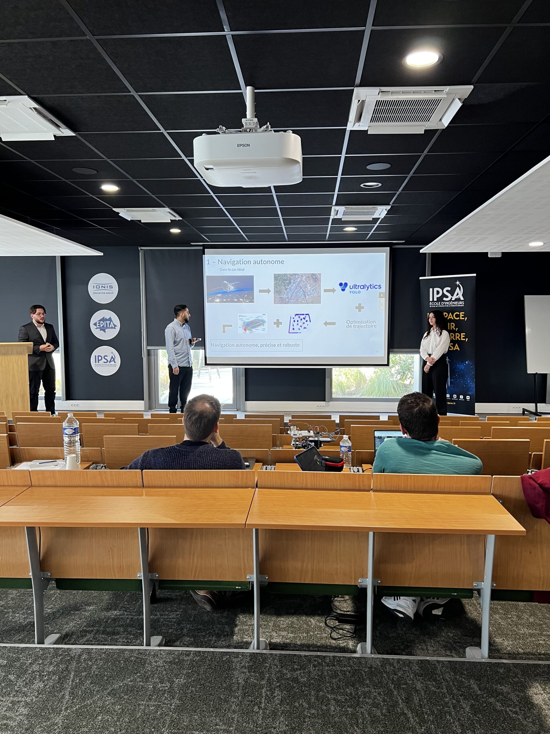 Une des salle de conférence dans le campus de Toulouse de l'IPSA école d'aéronautique et spatial