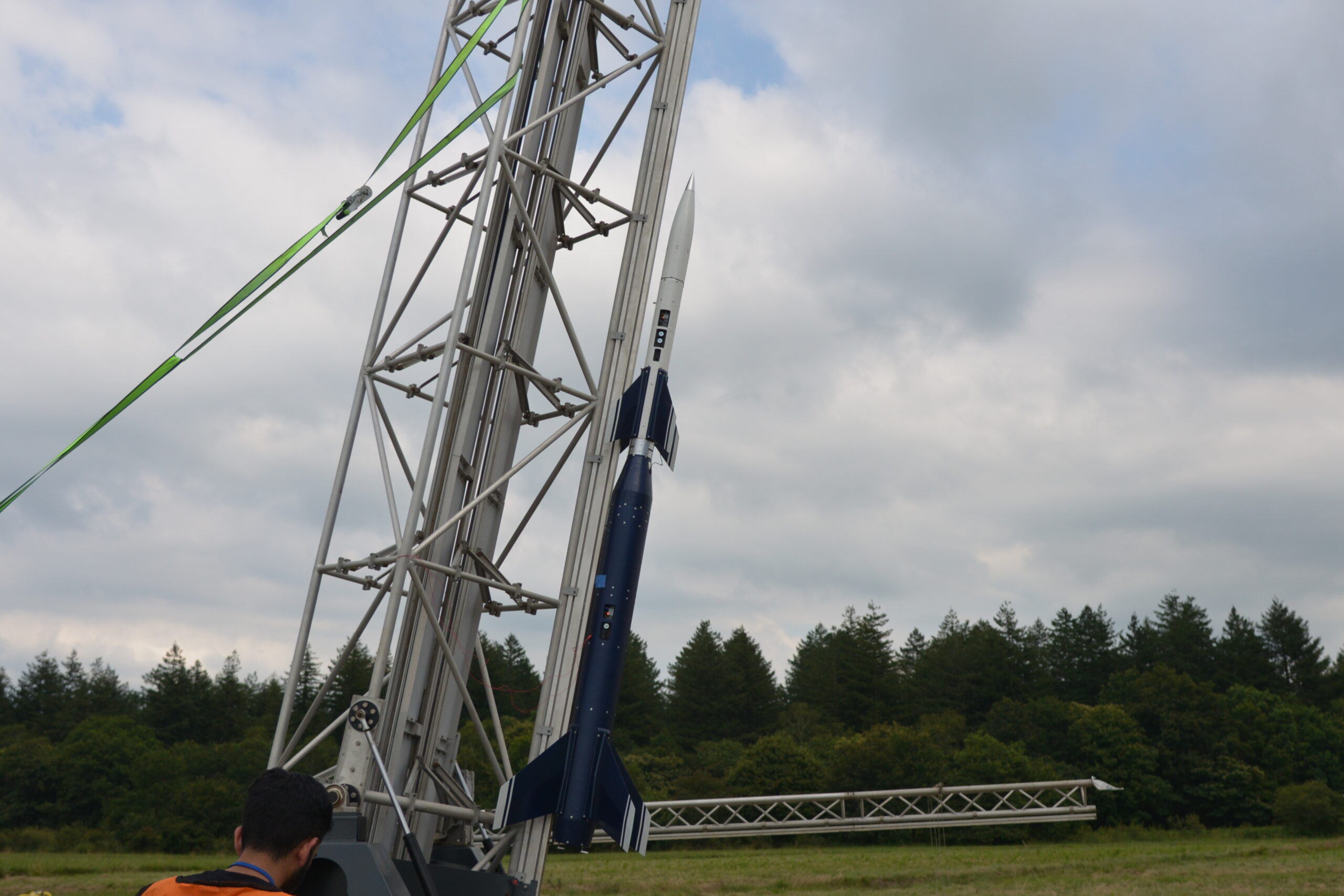 Le lancement d'une fusée de l'association étudiante de l'IPSA Space Systems (ISS)