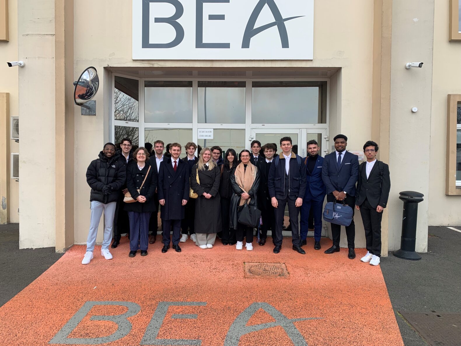 Une visite immersive pour les étudiants de l’IPSA : Plongée au cœur des enquêtes aéronautiques avec le BEA