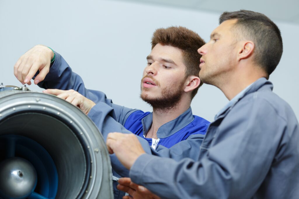 Devenir Ingénieur de production aéronautique