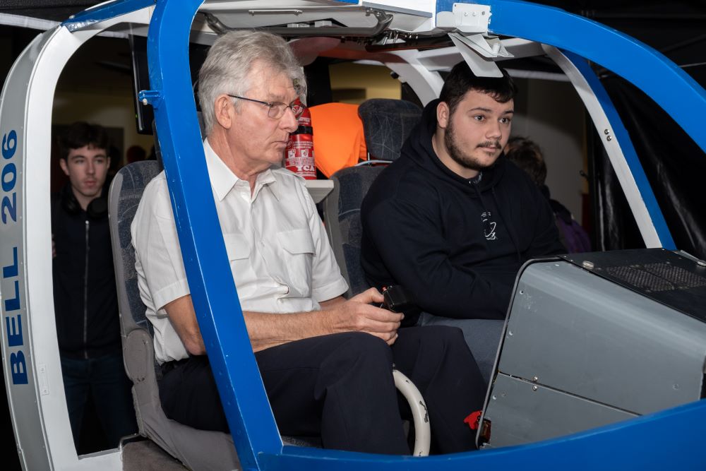 Visite d'un hélicoptère JetRanger Bell 206