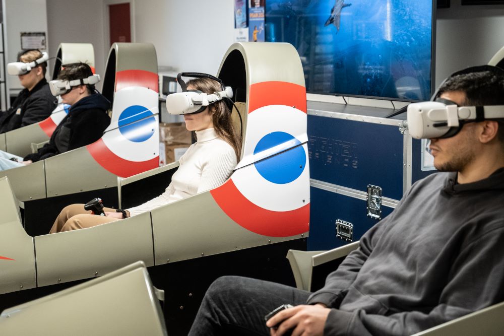 Visite d'un simulateur de Rafale