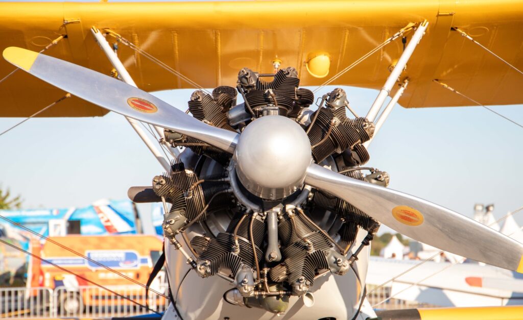 Avion focus sur l'hélice